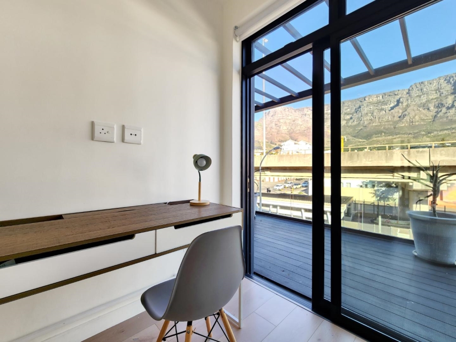2 Bedroom Property for Sale in Gardens Western Cape